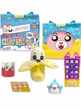 NWT LankyBox Giant Foxy Surprise Snack Box 1 pack